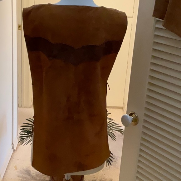 1980’s Suede 2 Piece short set - Picture 4 of 8